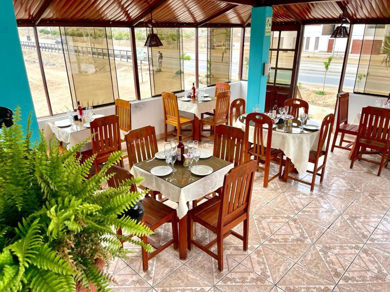 Hostal Ocean Pacifico Punta Negra Exterior photo
